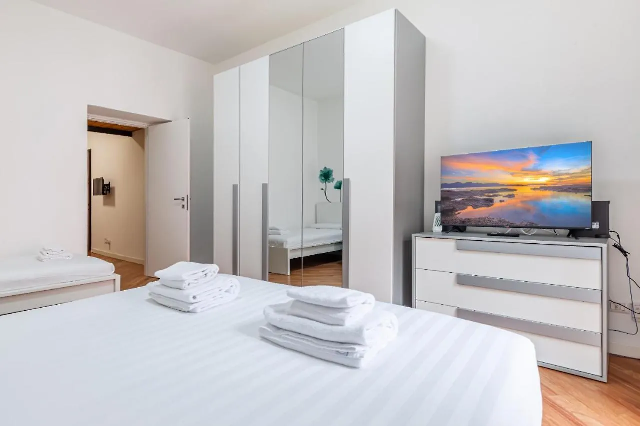 Easylife - Oasi Urbana In Zona Bocconi Apartment Milan 0*,