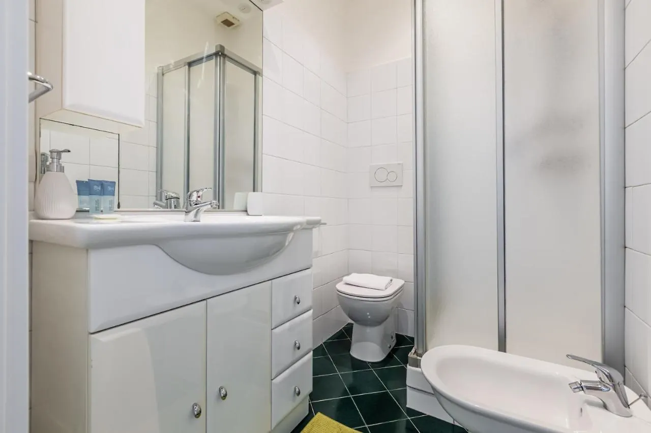 Easylife - Oasi Urbana In Zona Bocconi Apartment Milan 0*,  Italy